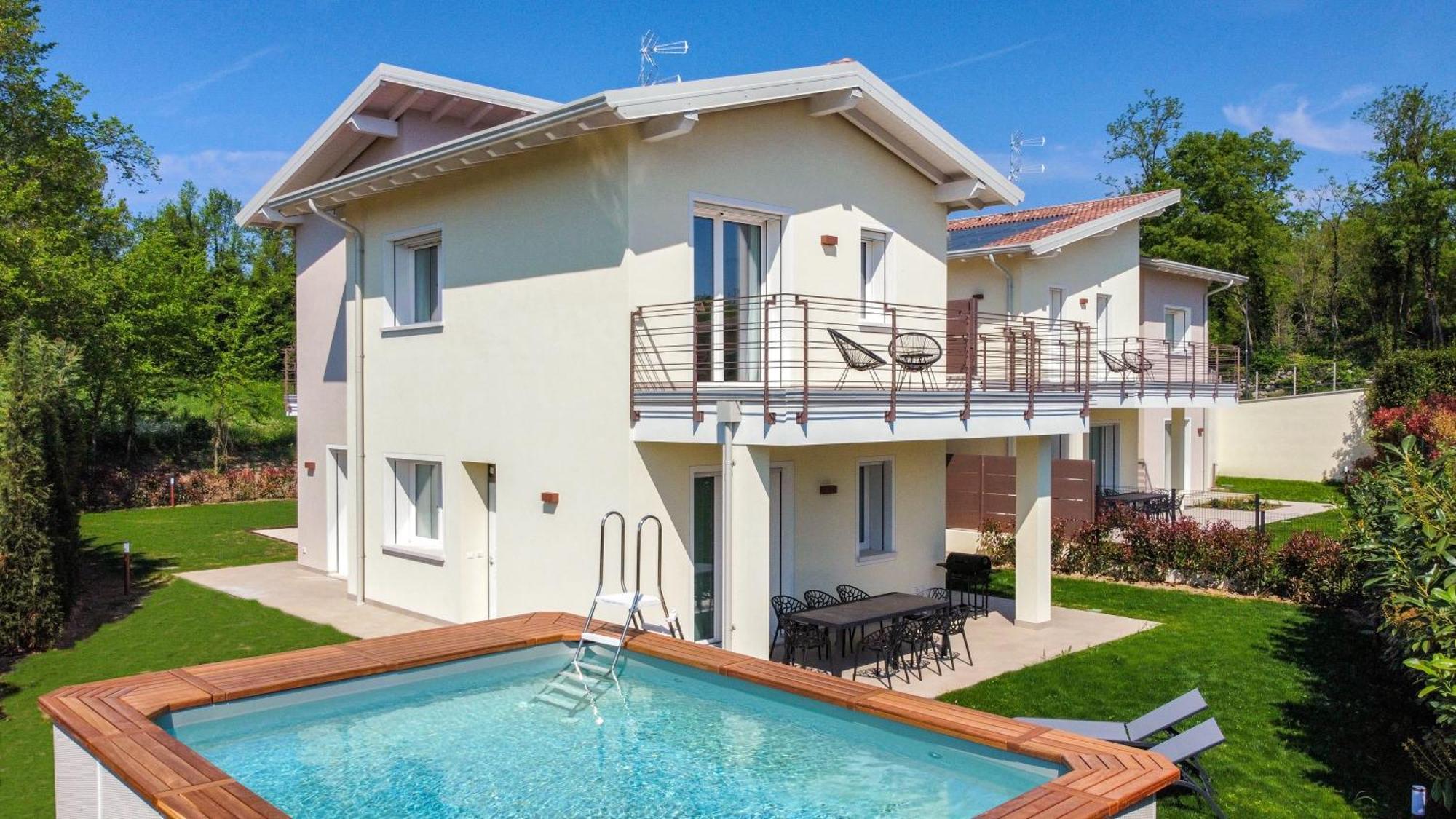 Luxury Villas Gardenia With Private Pool 파뎅게술가르다 외부 사진