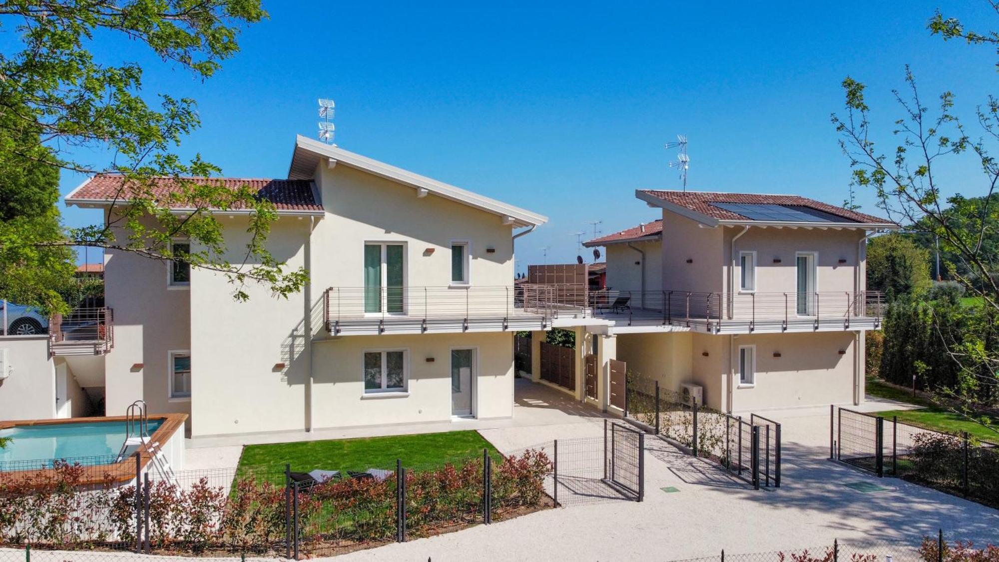 Luxury Villas Gardenia With Private Pool 파뎅게술가르다 외부 사진