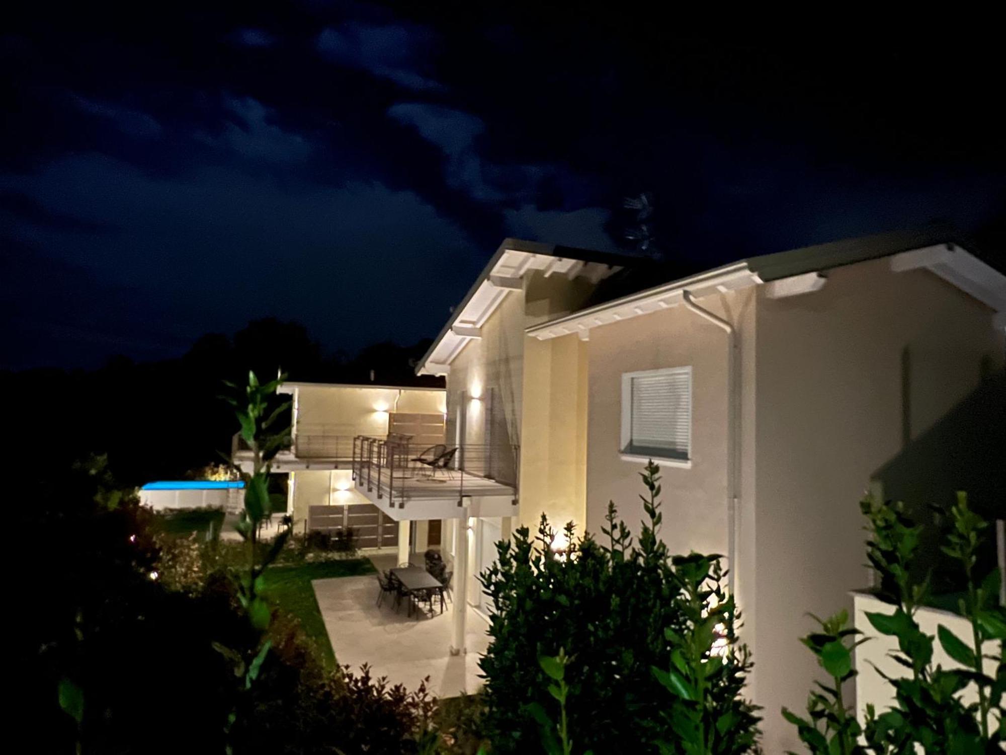 Luxury Villas Gardenia With Private Pool 파뎅게술가르다 외부 사진