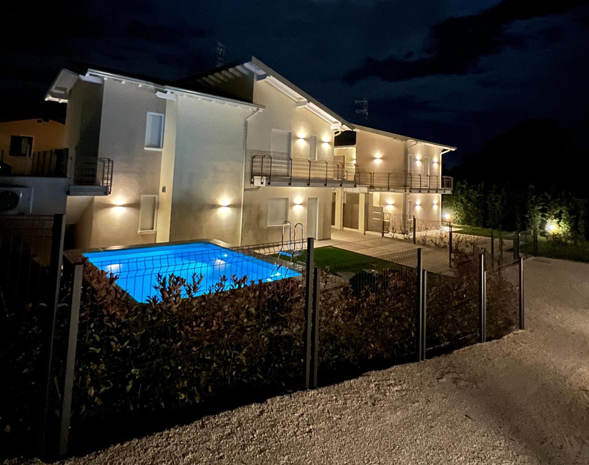 Luxury Villas Gardenia With Private Pool 파뎅게술가르다 외부 사진